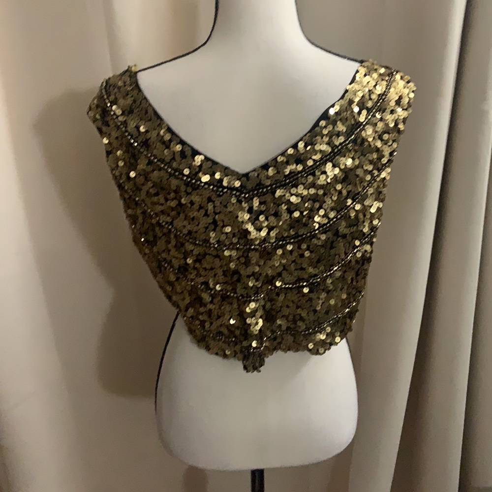 Crop top - Picture 2 of 3